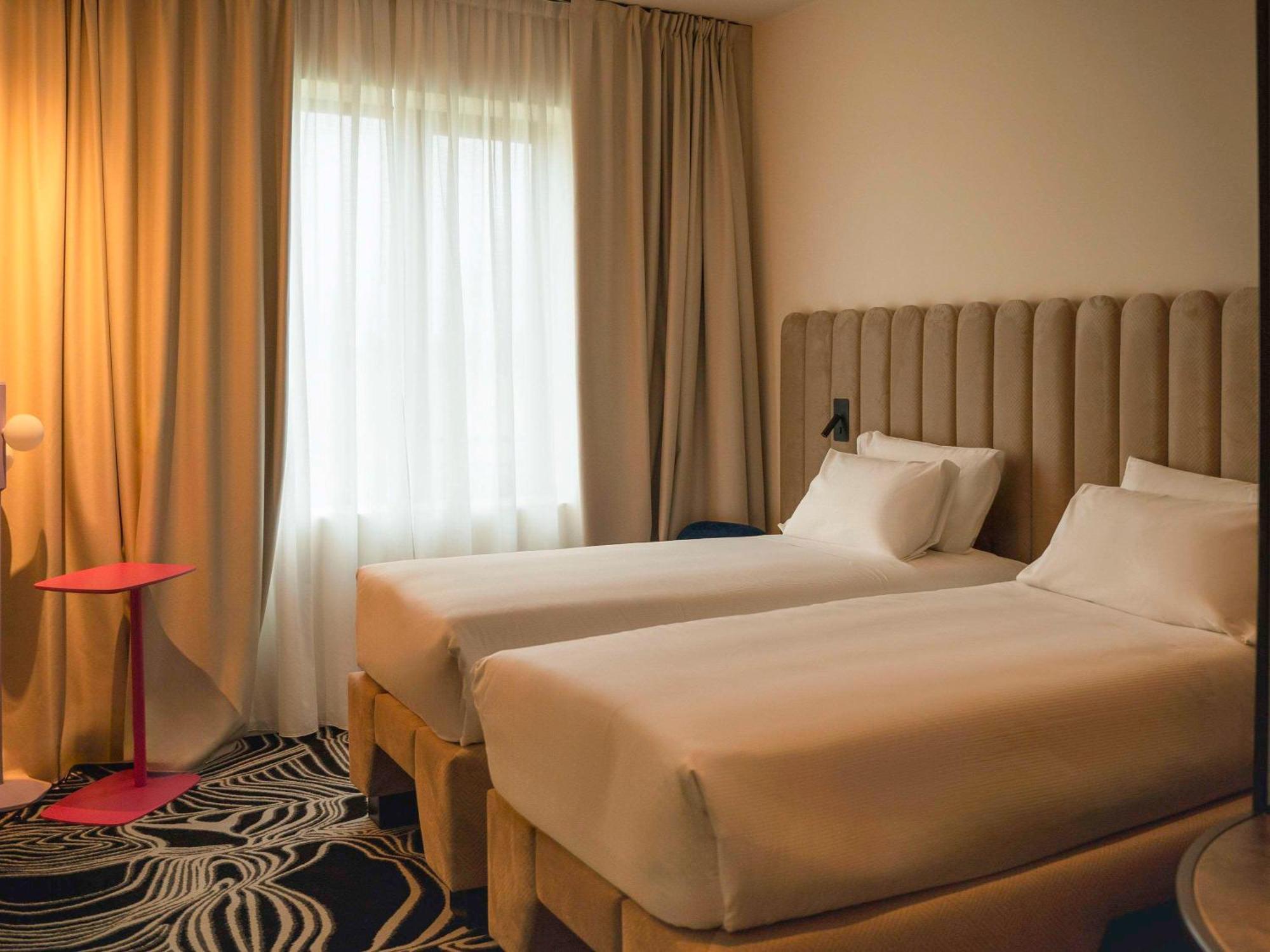 Hotel Tribe Milano Malpensa Vizzola Ticino Esterno foto