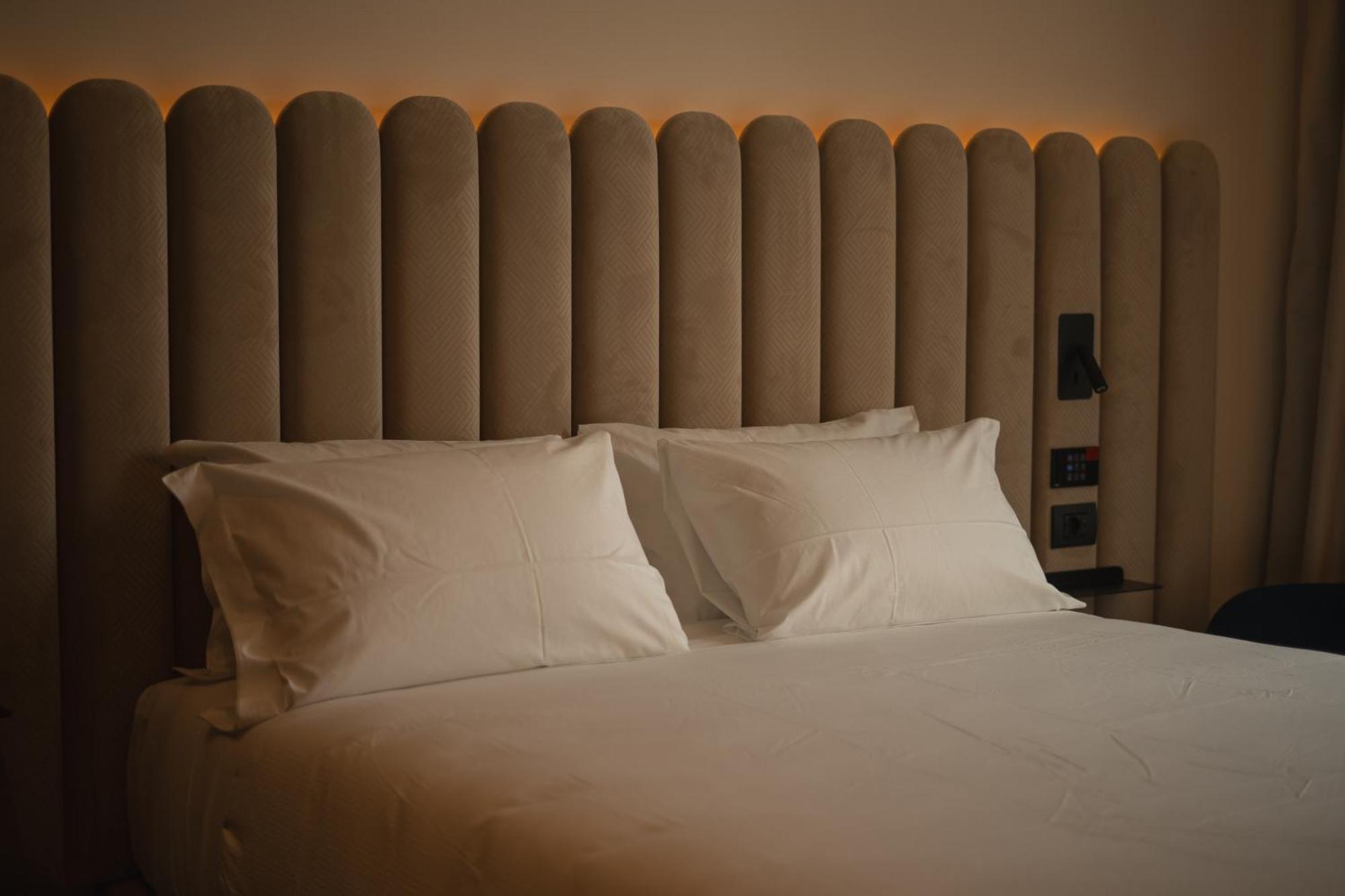 Hotel Tribe Milano Malpensa Vizzola Ticino Esterno foto