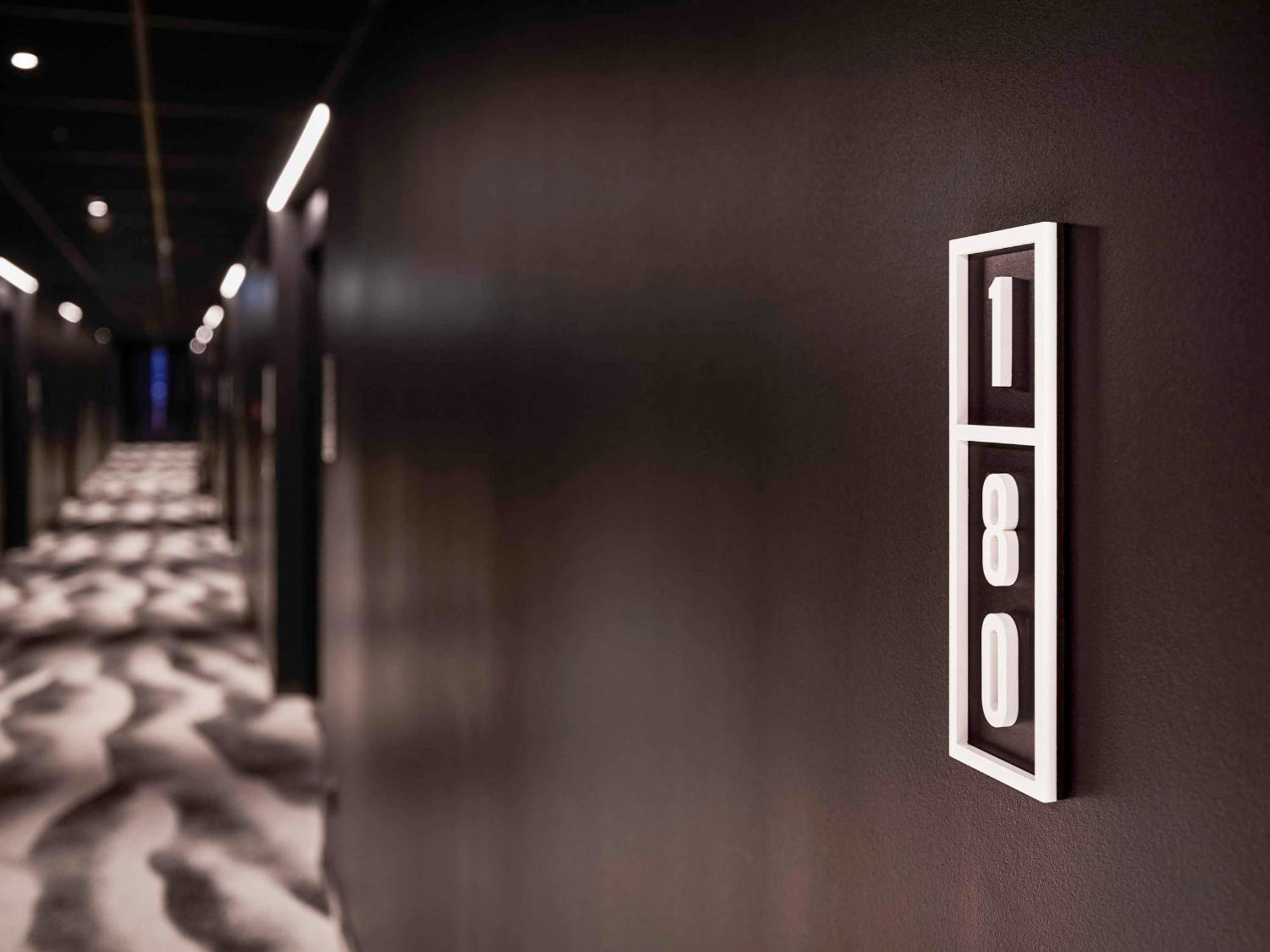 Hotel Tribe Milano Malpensa Vizzola Ticino Esterno foto