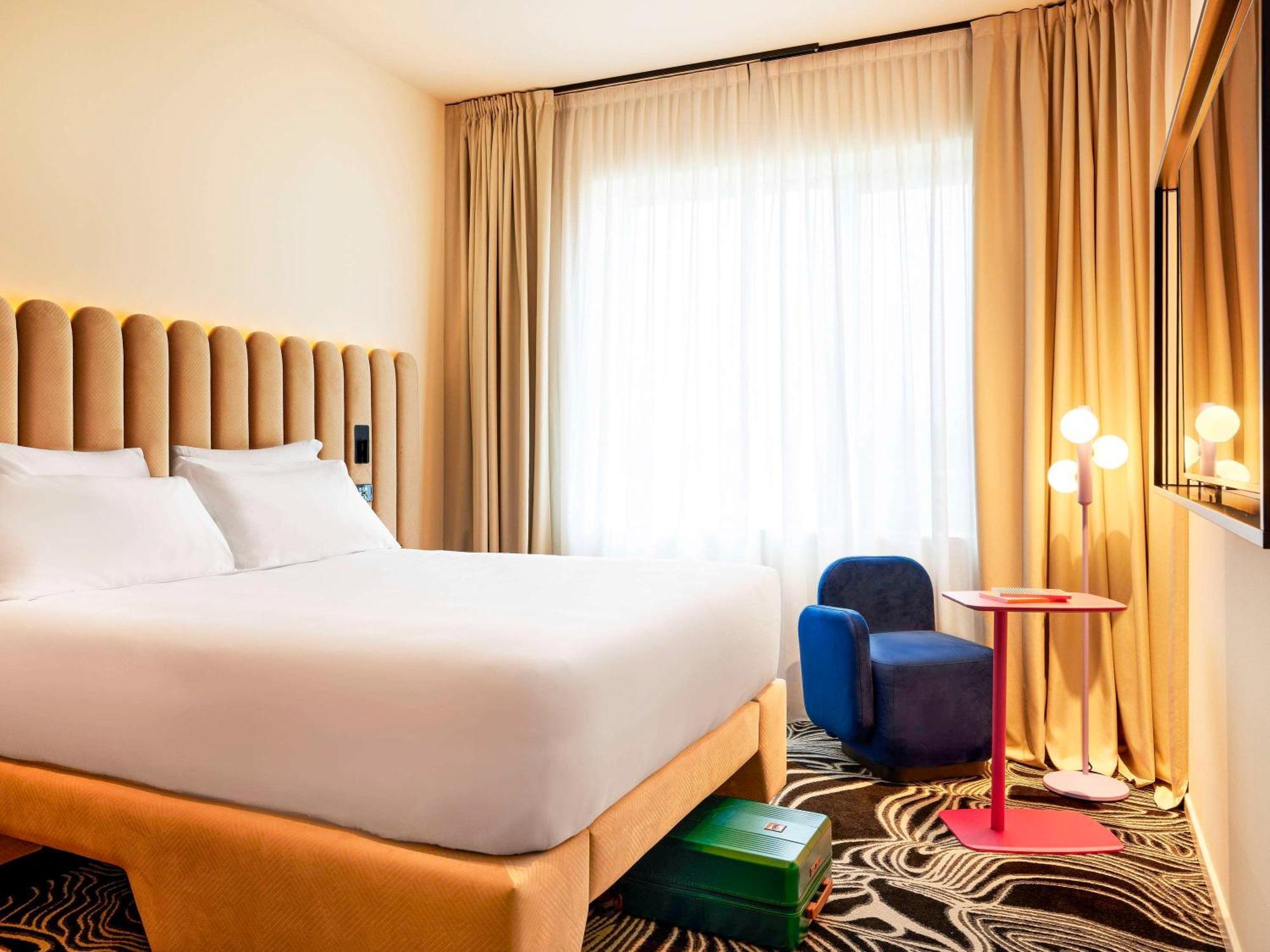 Hotel Tribe Milano Malpensa Vizzola Ticino Esterno foto