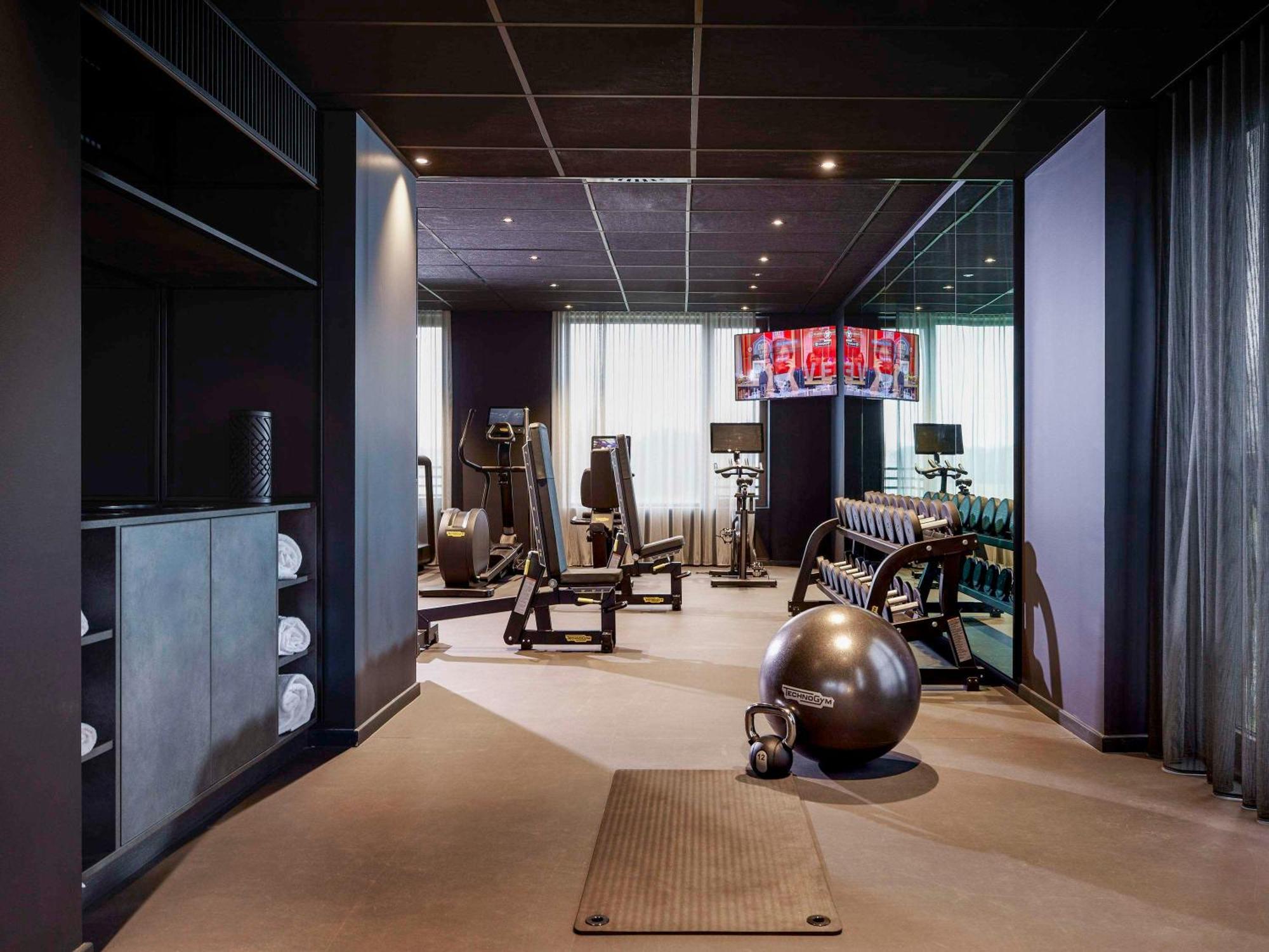 Hotel Tribe Milano Malpensa Vizzola Ticino Esterno foto