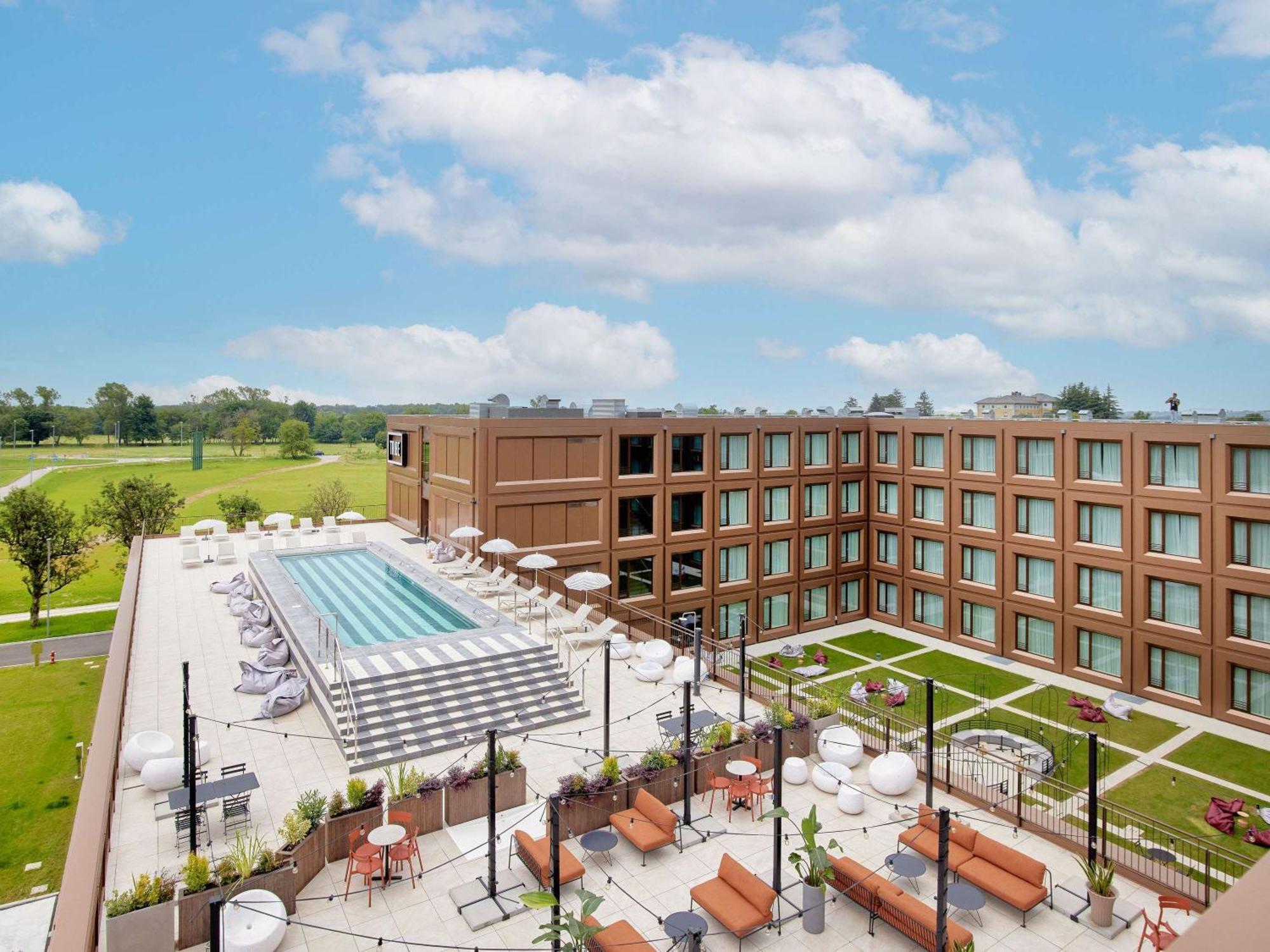 Hotel Tribe Milano Malpensa Vizzola Ticino Esterno foto